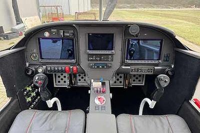 RV-10 - Image 3